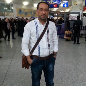 Meet your Posher, Firas